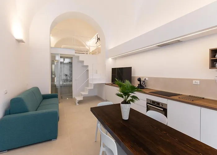 Dimora Della Vener Luxury בית נופש ויאסטה